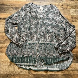 NWOT Knox Rose Button Up Blouse